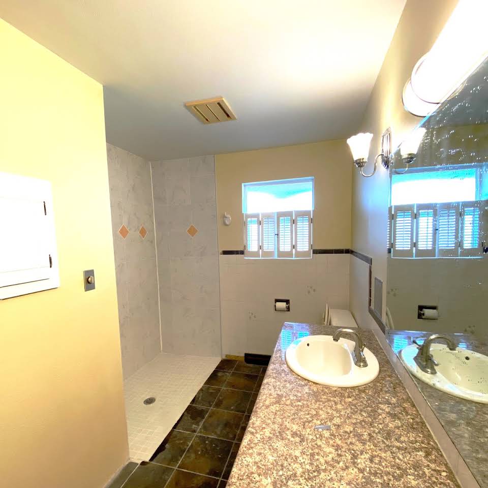 Additional cozy communal area